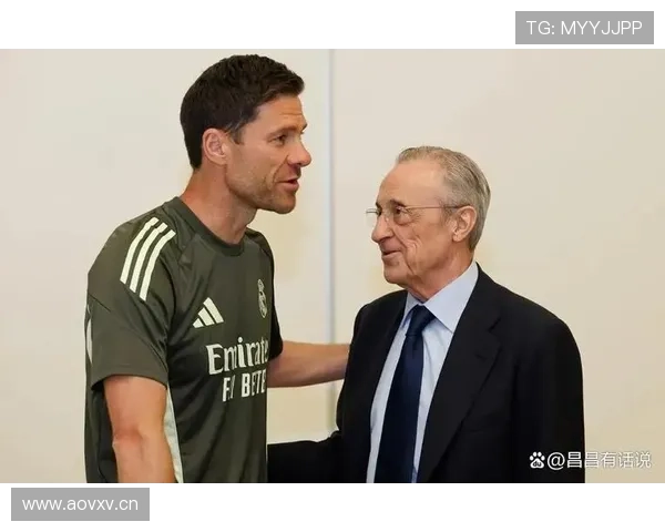 哈维执教引发主帅热议，皇马“暴风”时期豪门动荡背后的格局变化