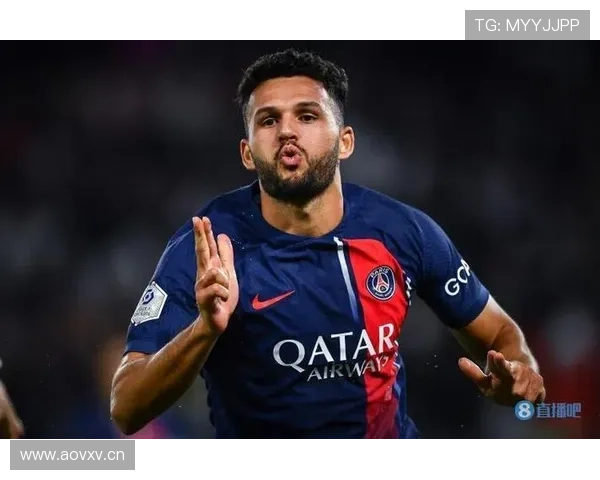 拉莫斯:边后卫转中卫的战术角色演变分析 拉莫斯:边后卫转中卫的战术角色演变分析