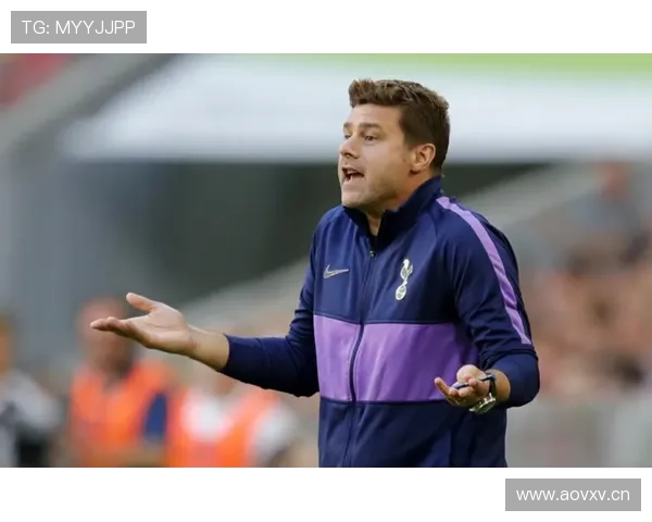 范加尔执教风格解析:战术严谨与体系化建队持续提升球队竞争力