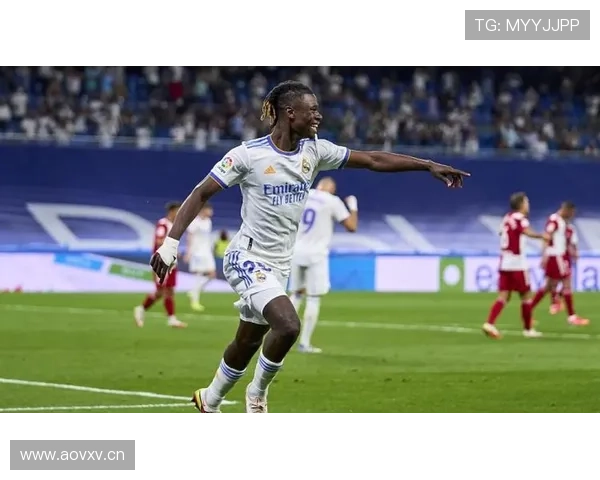 卡马文加本赛季中场竞争力与表现稳定性分析