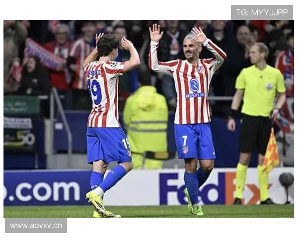 阿尔瓦雷斯vs格里兹曼：同为二前锋，战术角色与终结点分配差异在哪？